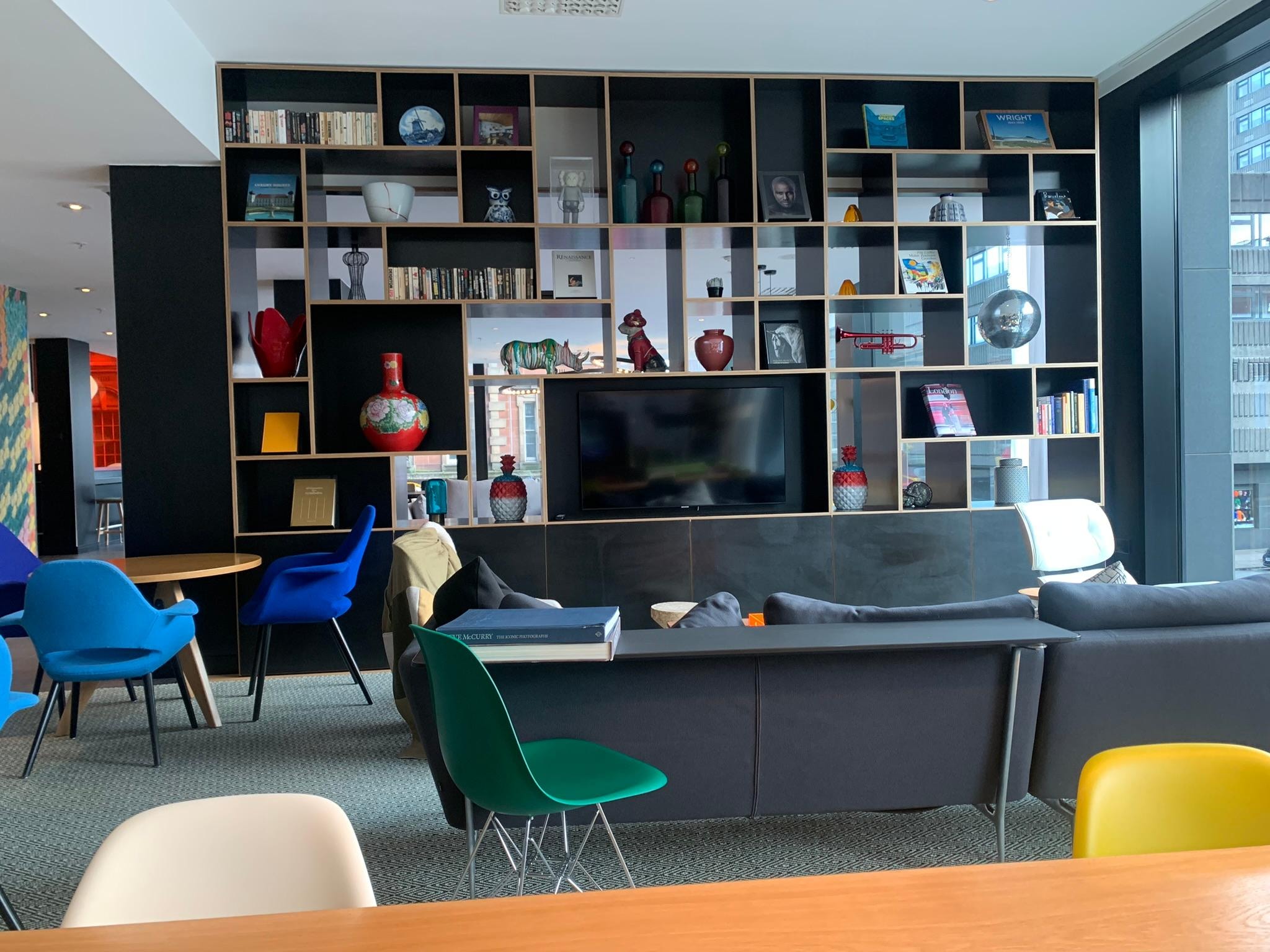 Lounge area