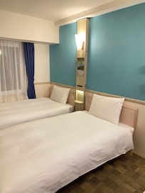 クロスの色がとても素敵です。リネンの白と相性バツグン!