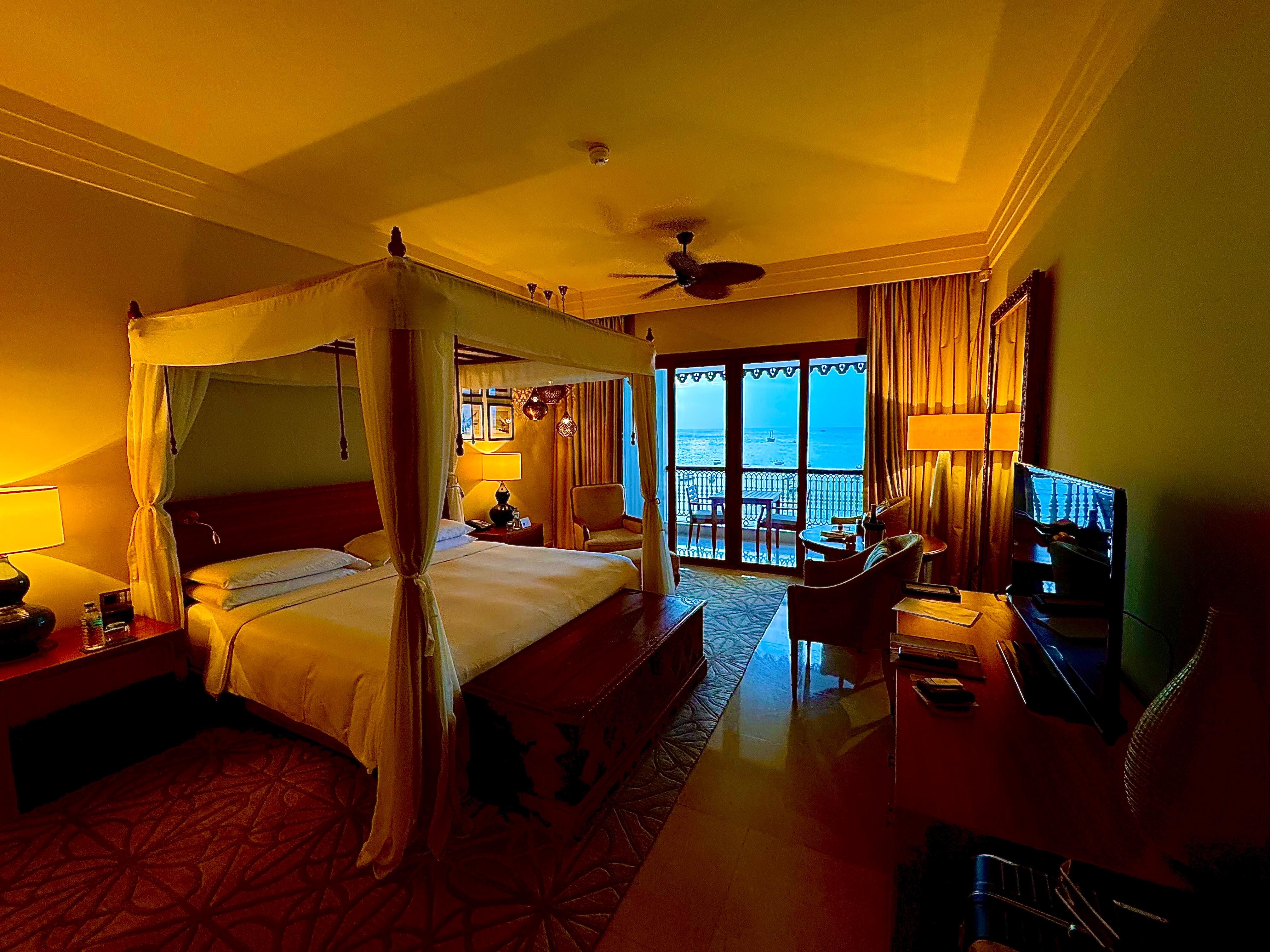 Zimmer mit Balkon Meerseite