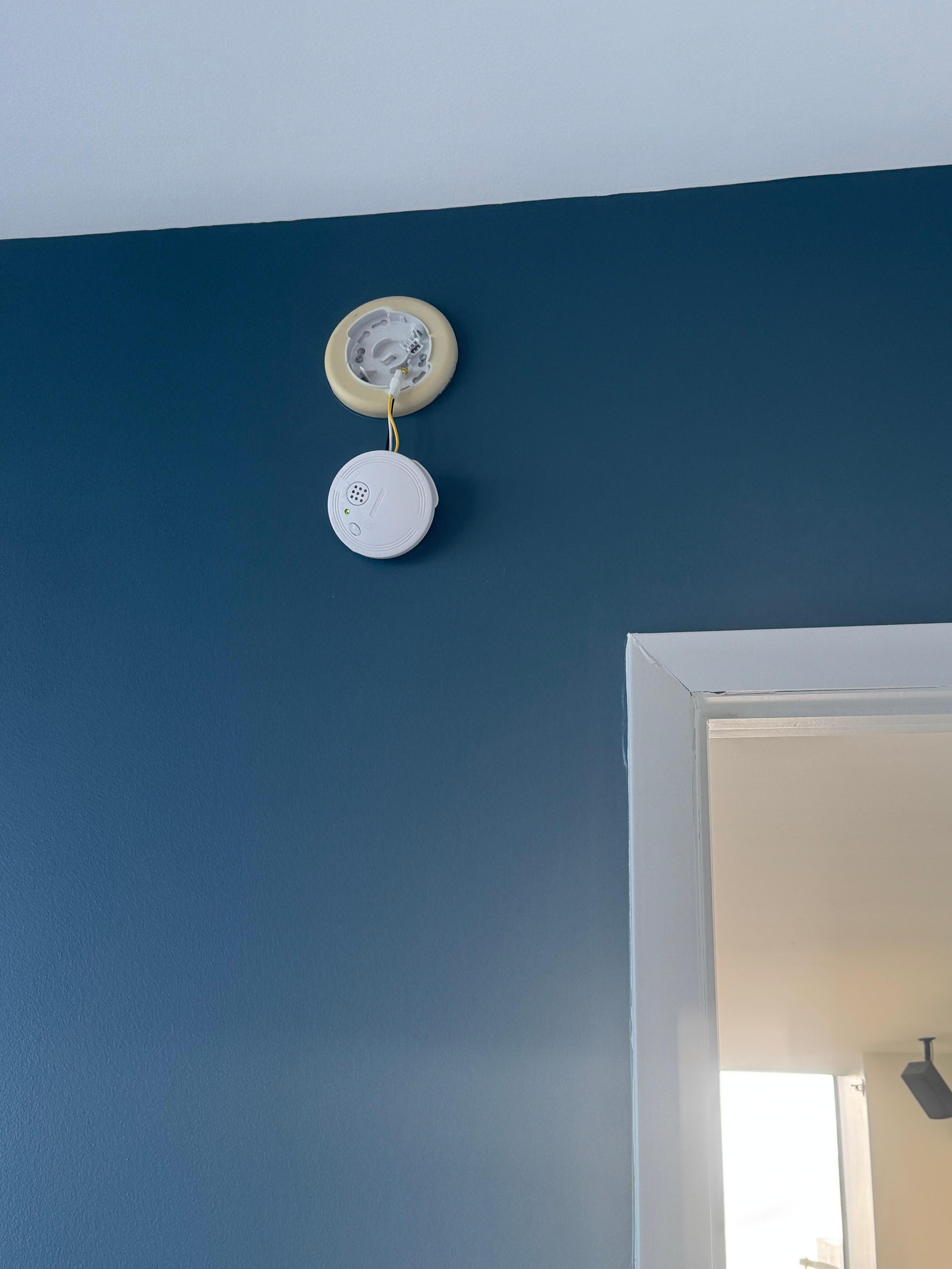 Smoke detector hanging 