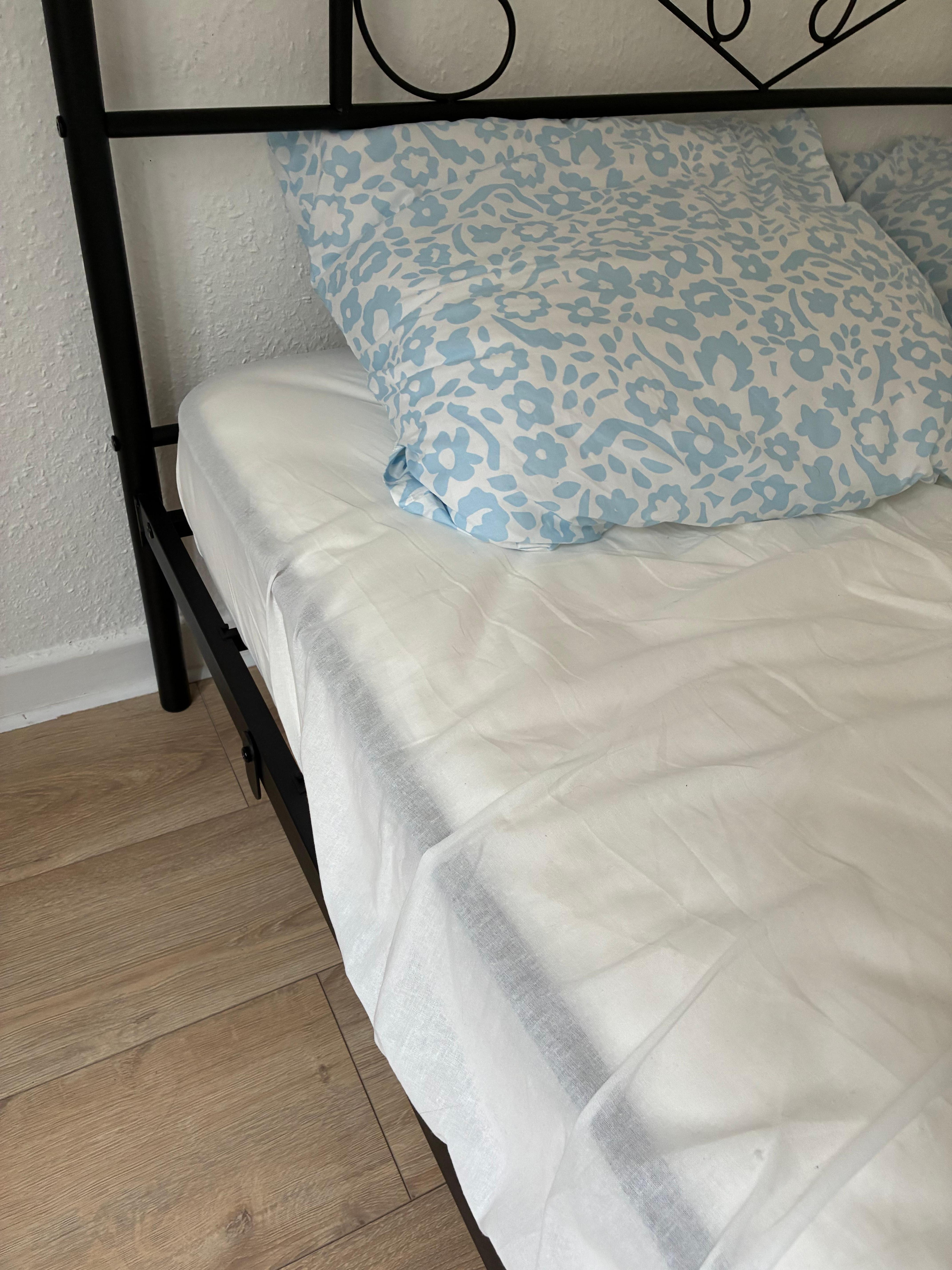 Drap/alèse étrange sur les matelas