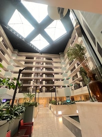Inside 6 floors with skylight