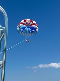 Englewood Parasail