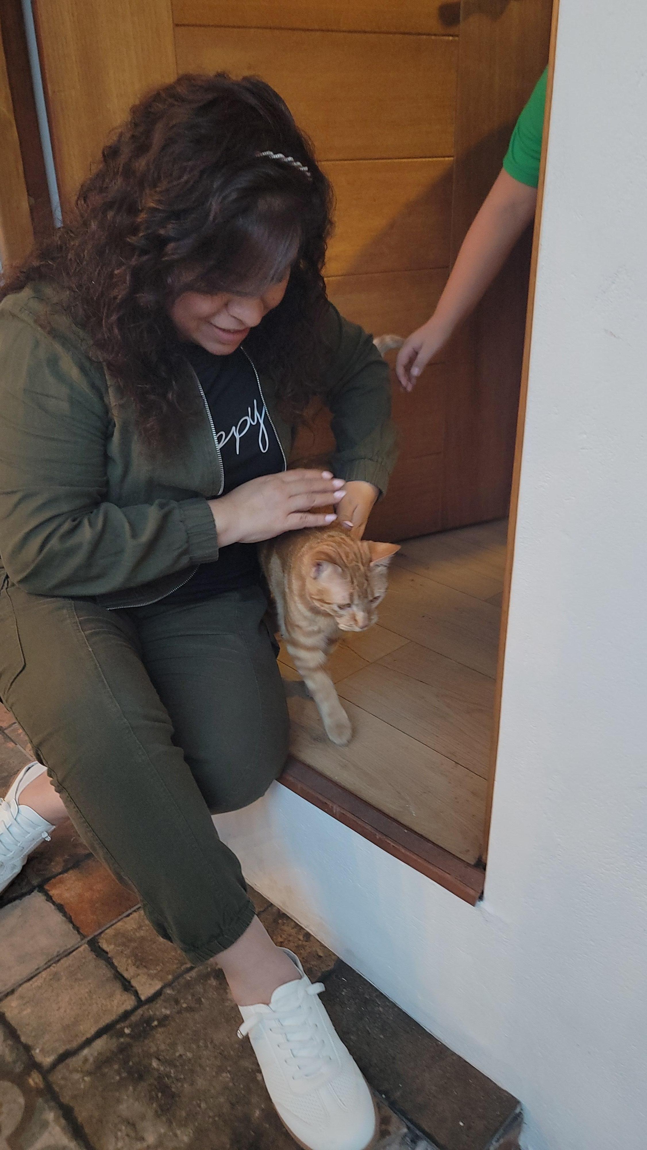 Nos encantó que Zoe la gatita nos recibiera con tanto AMOR❤️