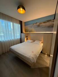 Zimmer mit Fenster