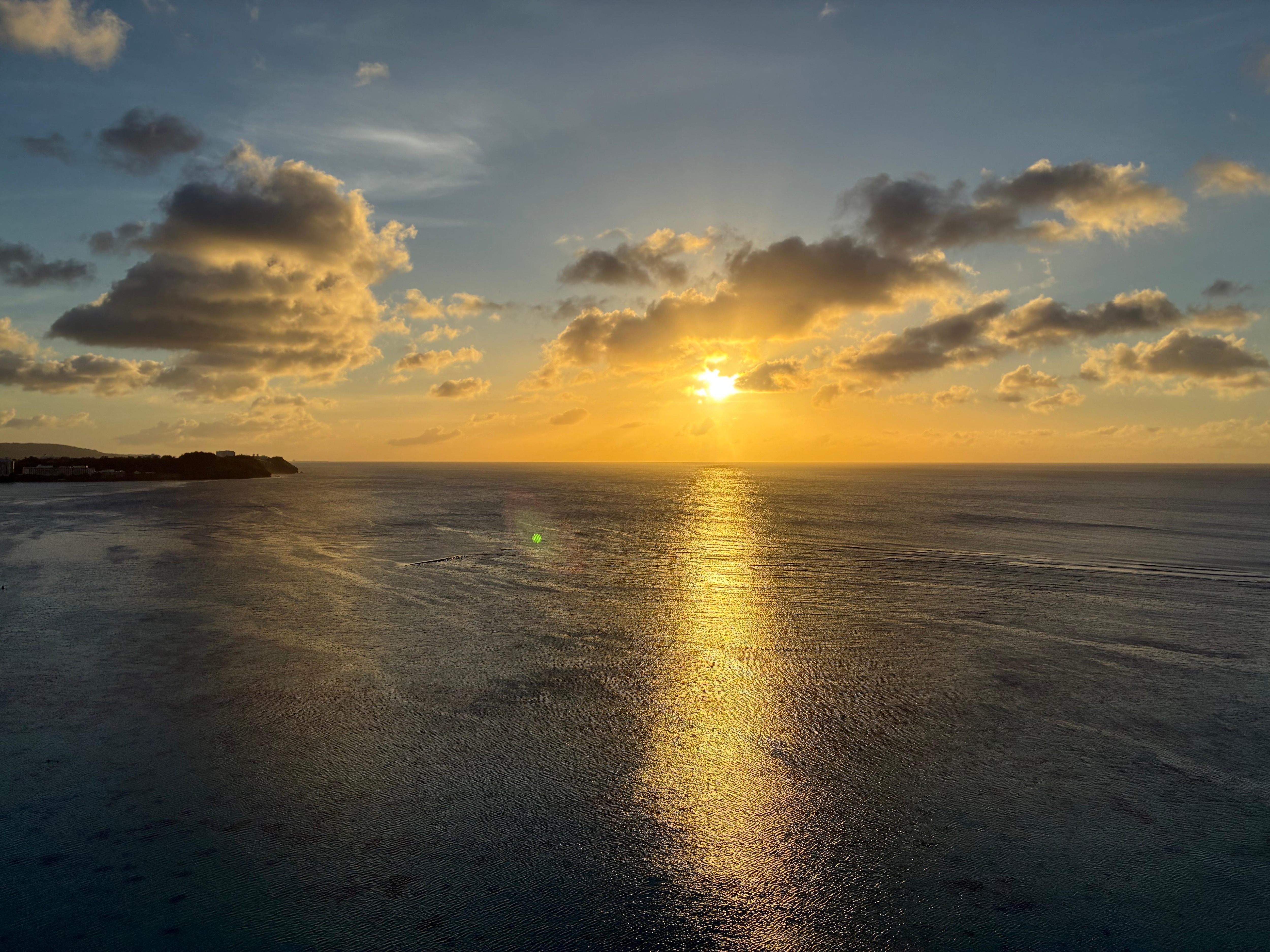 同じく部屋のバルコニーから