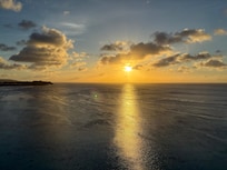 同じく部屋のバルコニーから