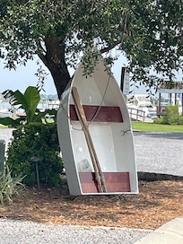 Easy to find when looking for this cute little boat.