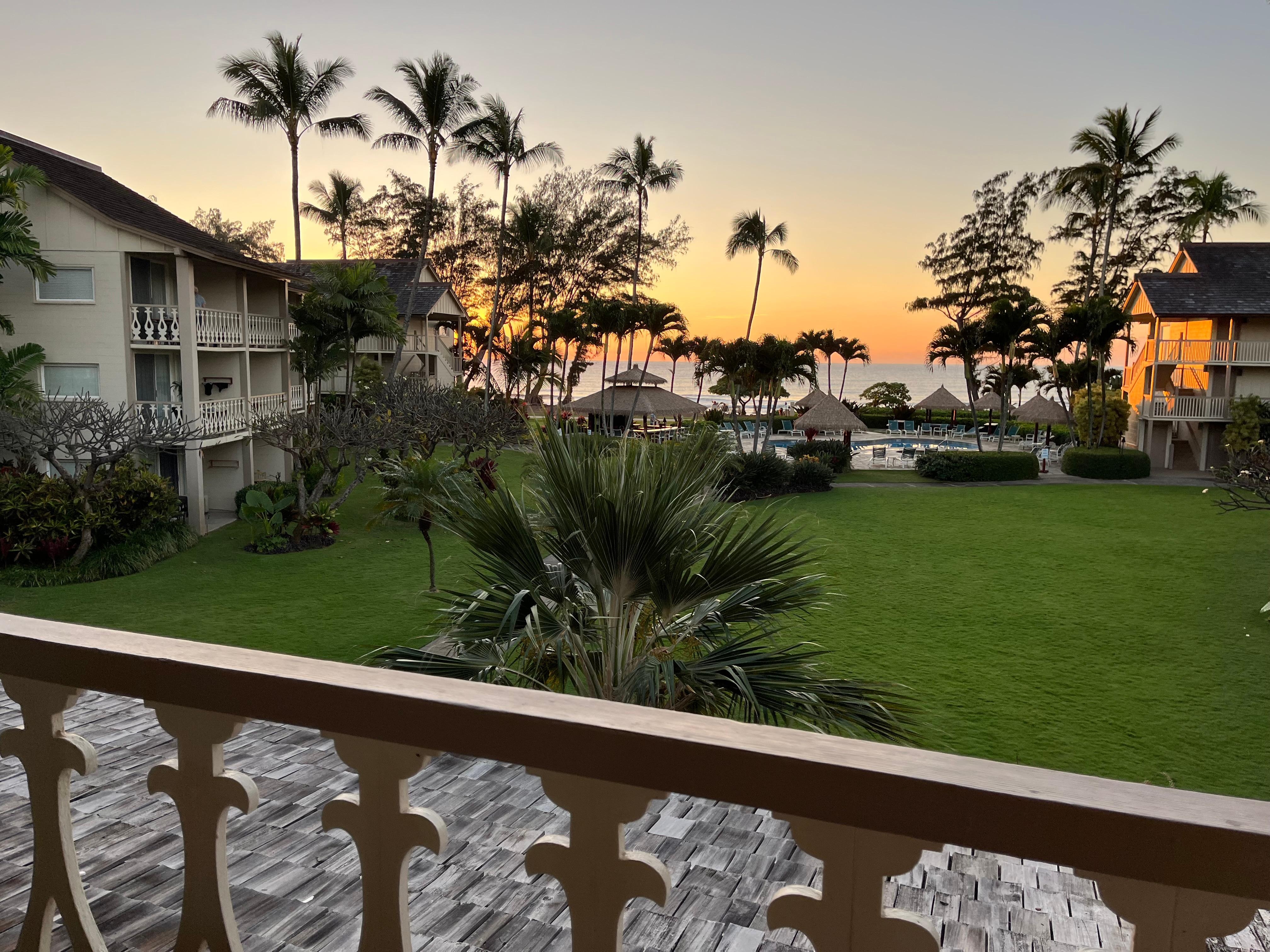 Sunrises to watch in the morning from the balcony