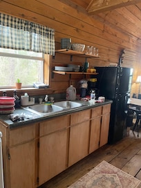 Need to bring forks with you. The cabin only had 2 forks.