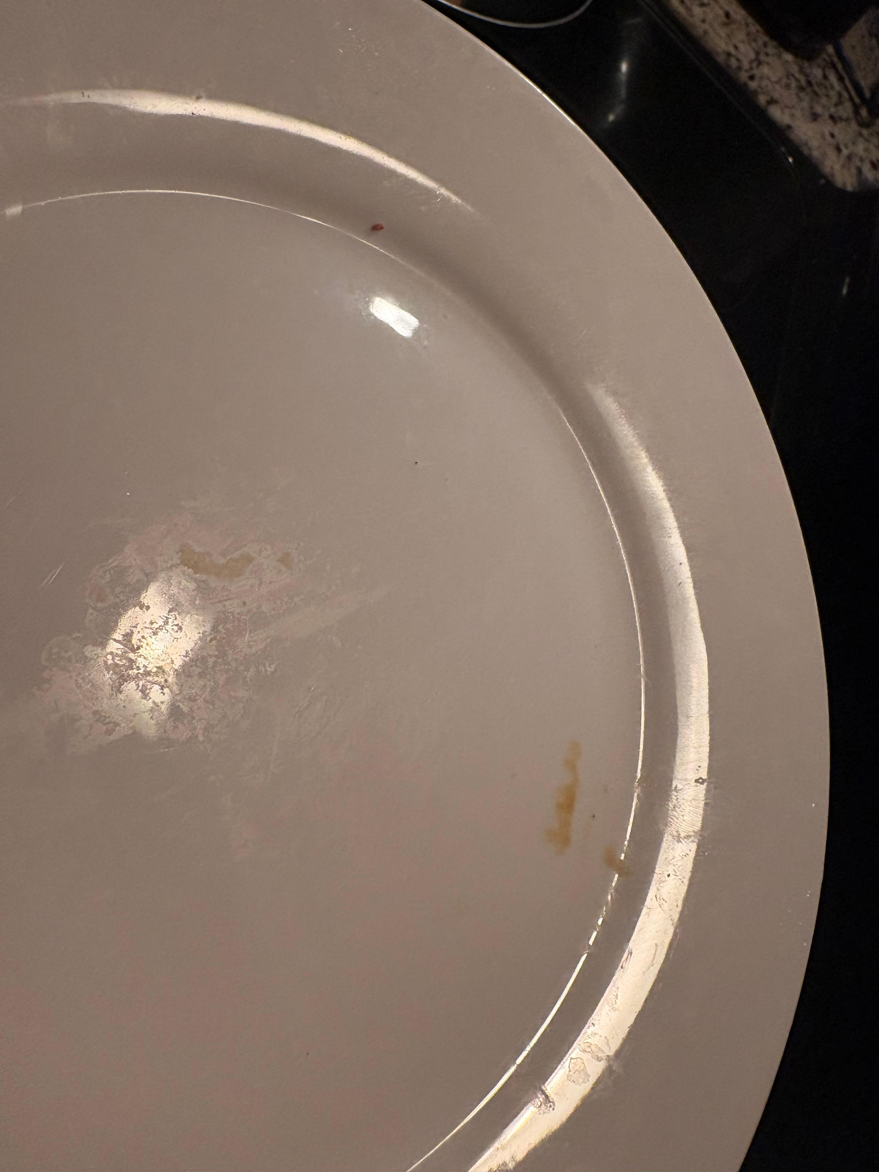 Dirty dishes upon arrival. Repulsive.