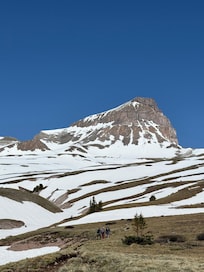 hike up Uncompahgre peak