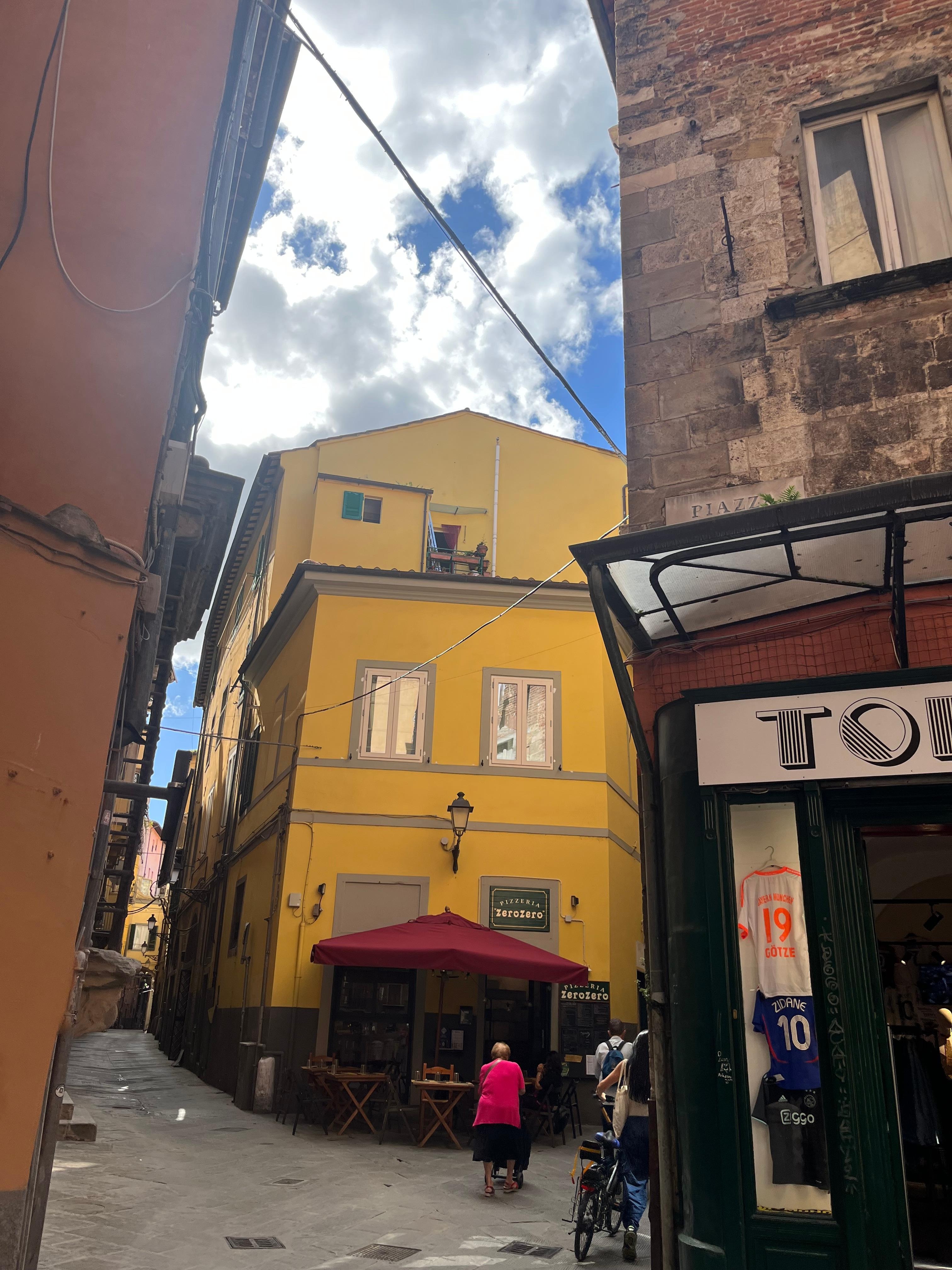 My room window is on the left. 