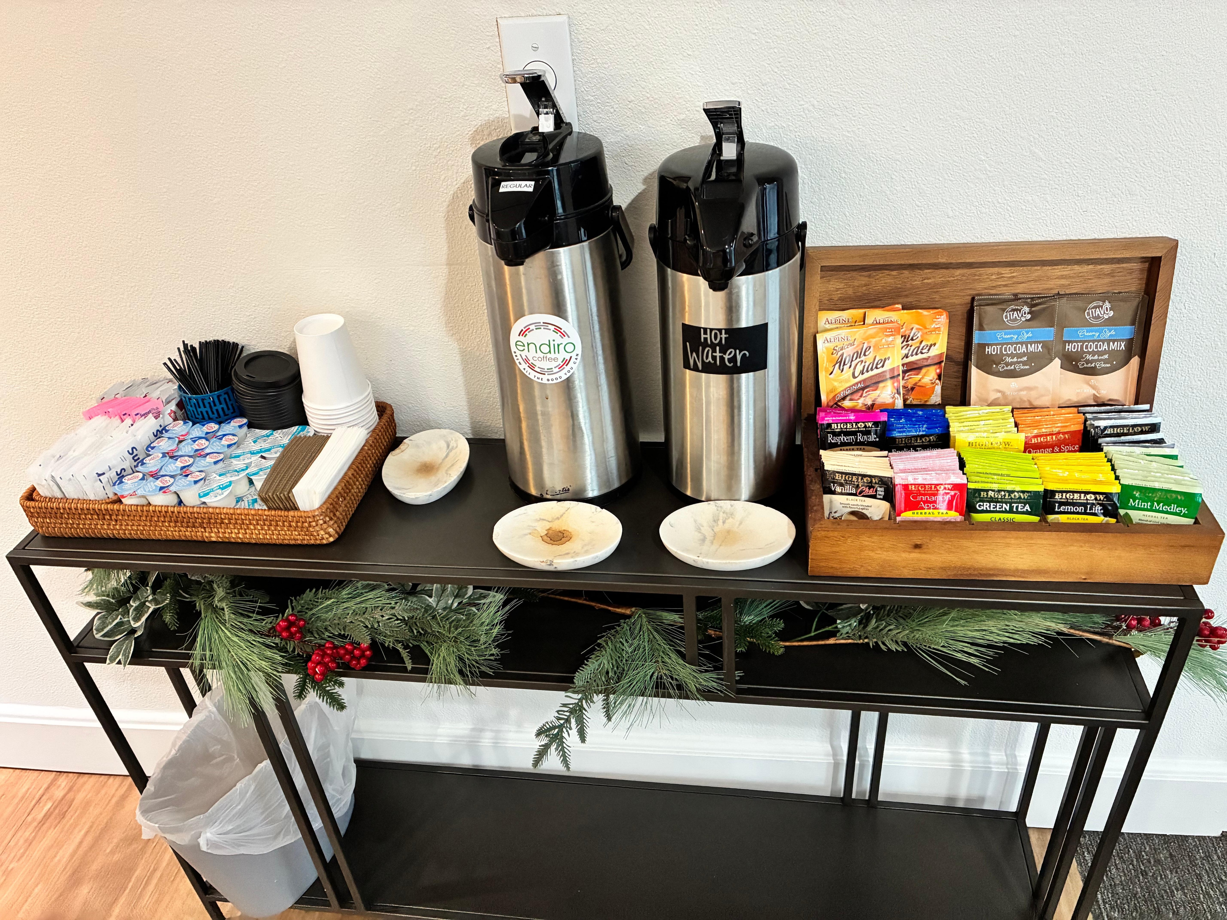 Lobby coffee and tea bar always available 