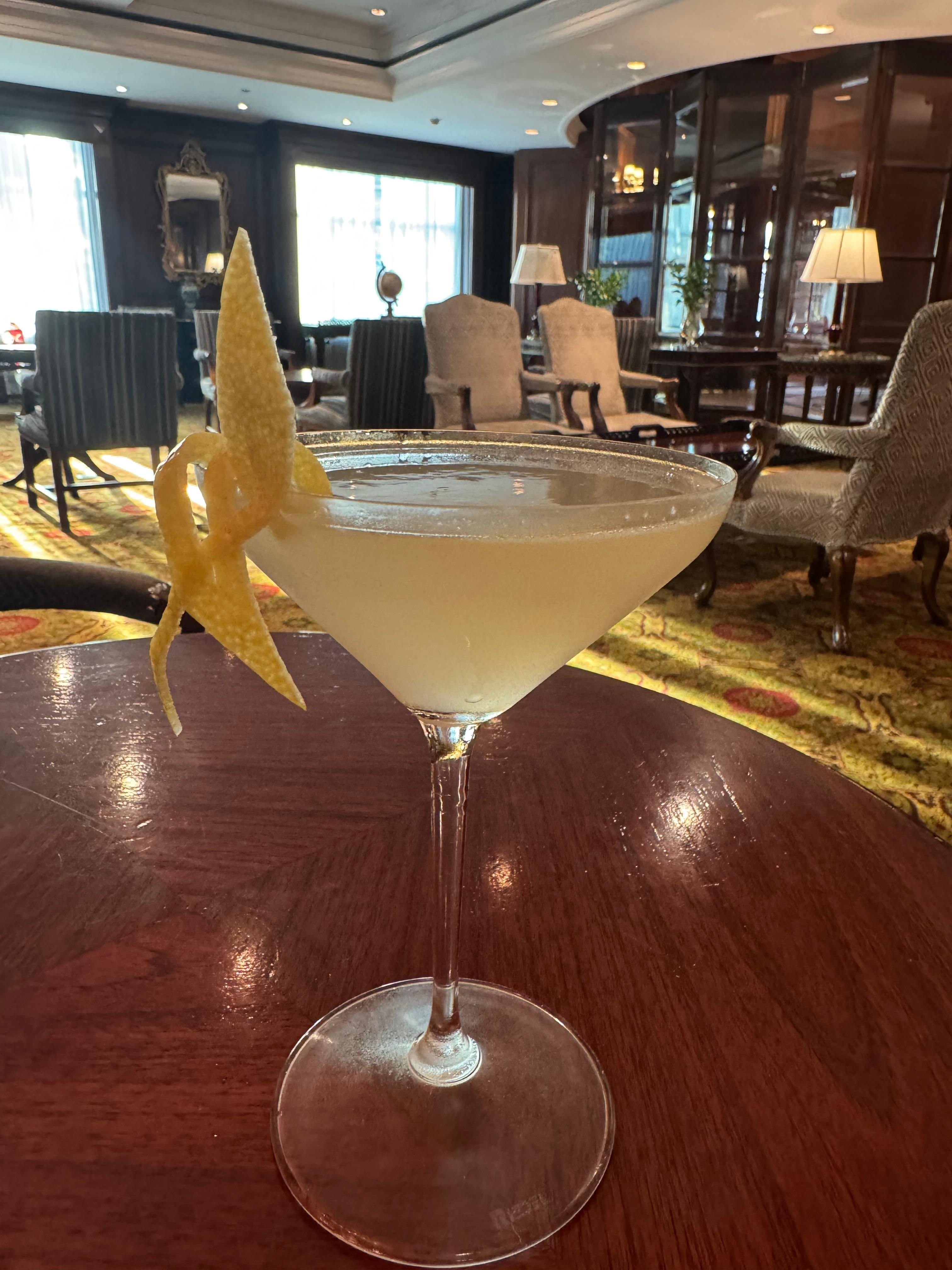 Great bar in the lobby!