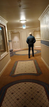 Long corridors to the end of West Wing.