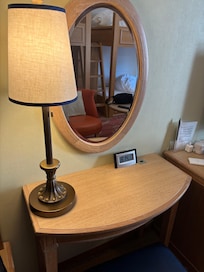 2つ鏡台がありました。