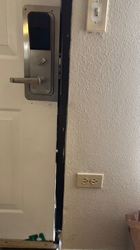 Big door gap allowing cold air and road aound