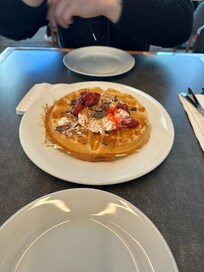 Complimentary breakfast