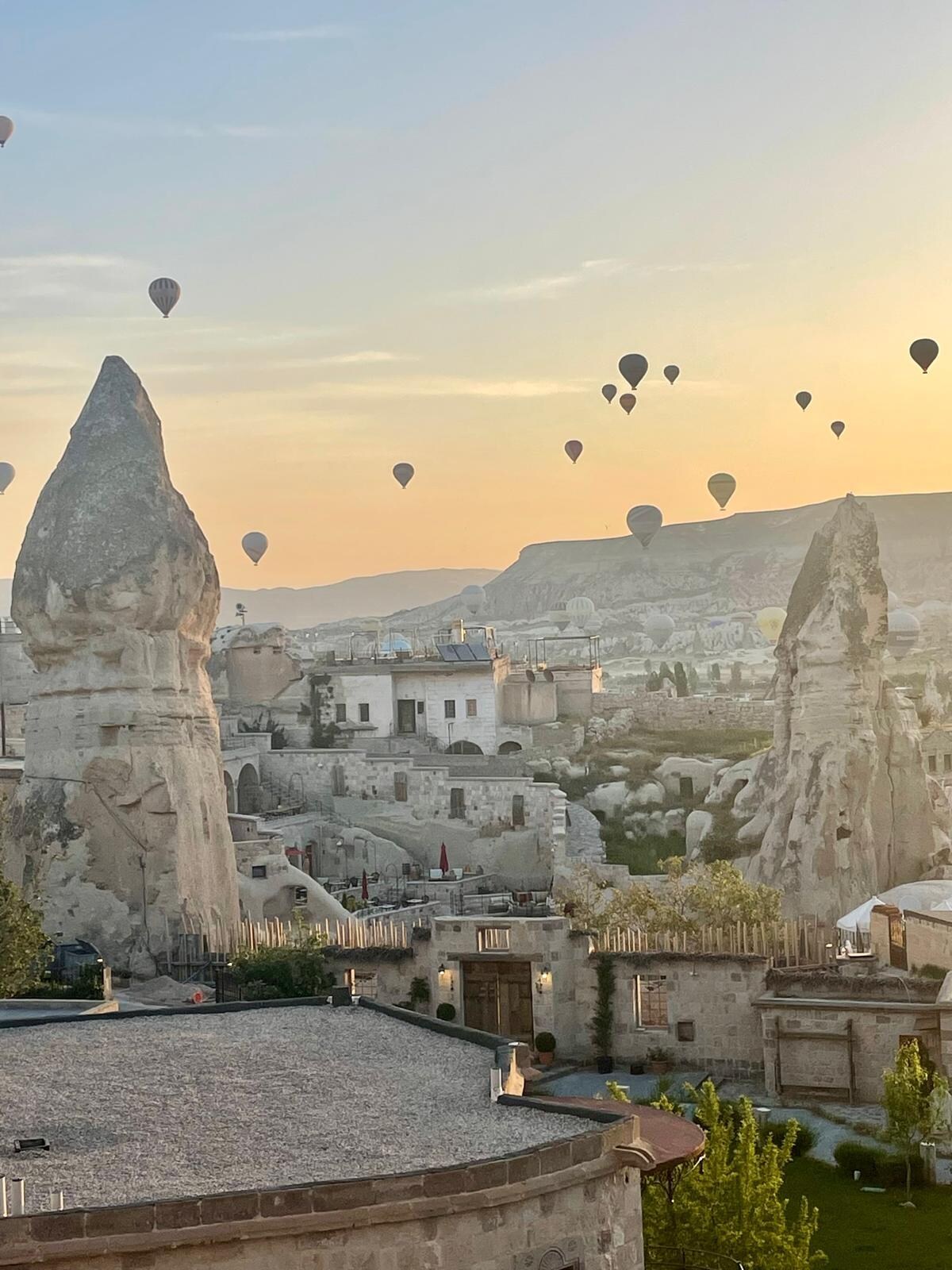 Early morning balloon watching