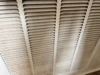 exposed A/C vent between living room and primary bedroom - awful, dirty!