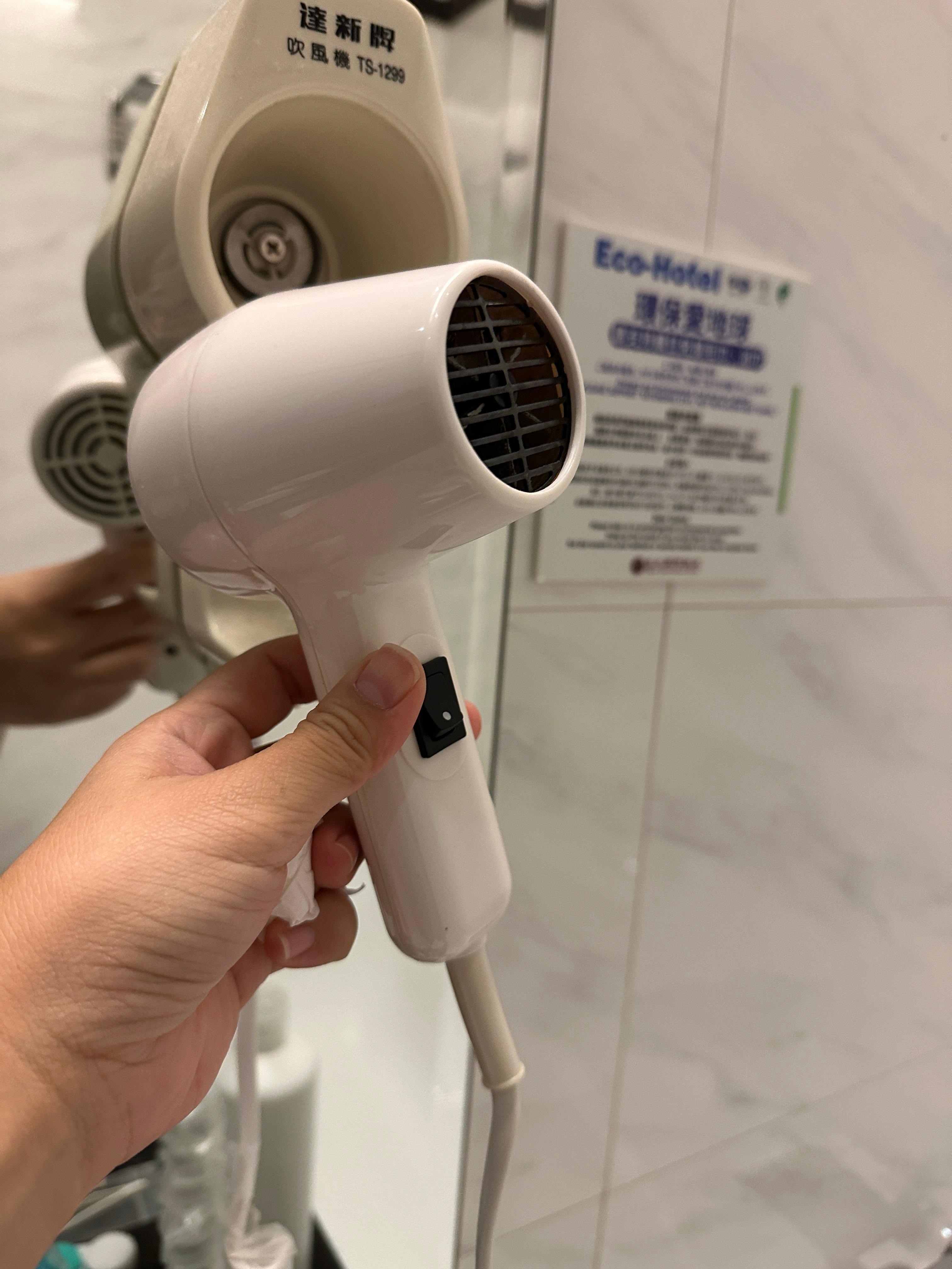 不能使用的吹風機