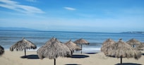 Playa limpia y muy agusto el mar