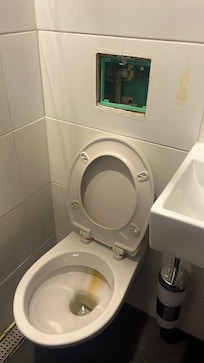 (the broken toilet which was never fixed) although promised/or room change (didnt happen)
