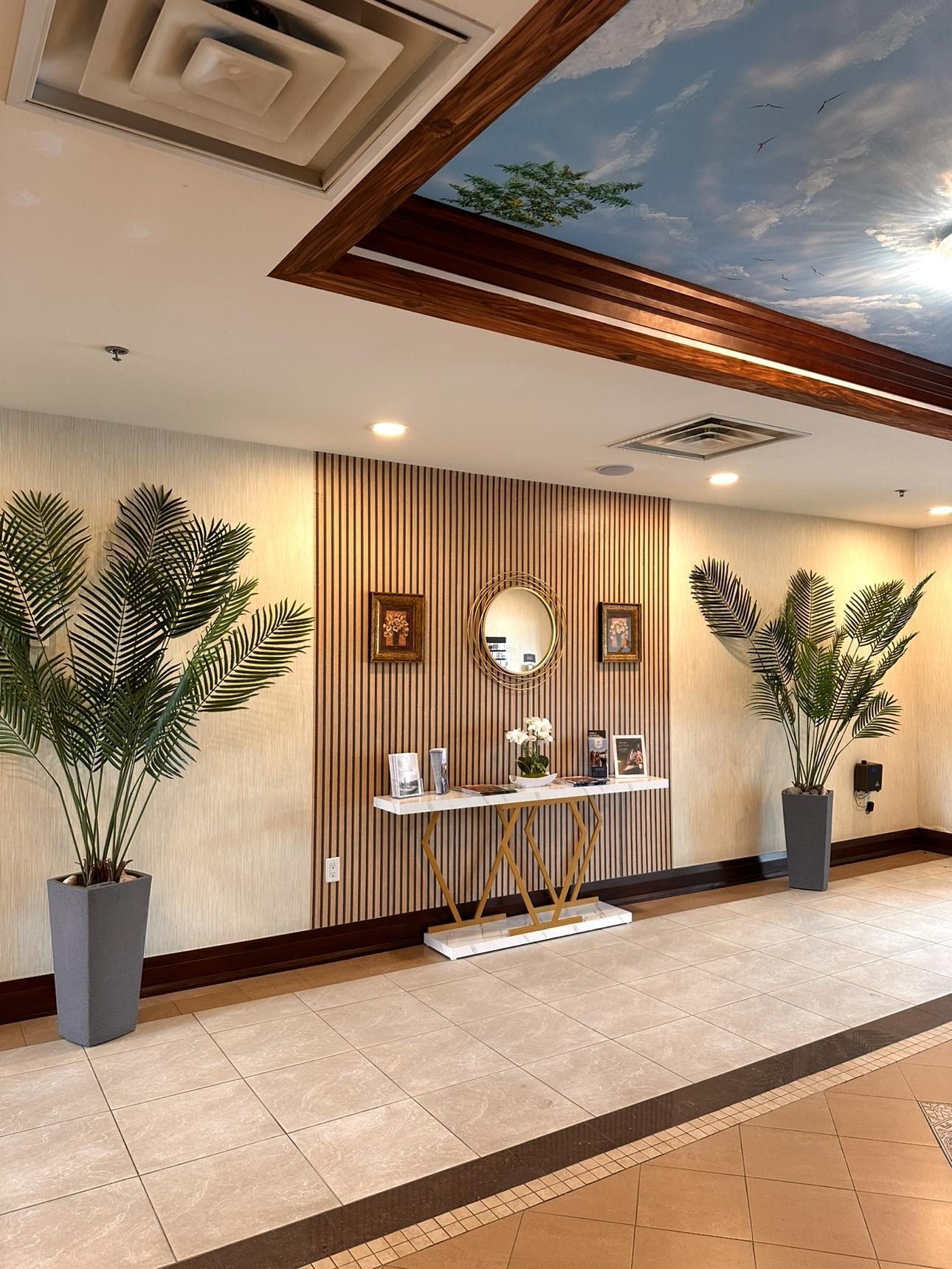 Neat and clean lobby area.