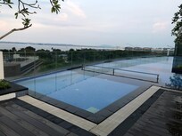 Infinity pool