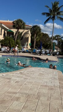 We met some wonderful new friends at the pool!