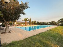 25m pool