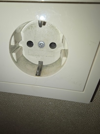 Dusty plugs throughout
