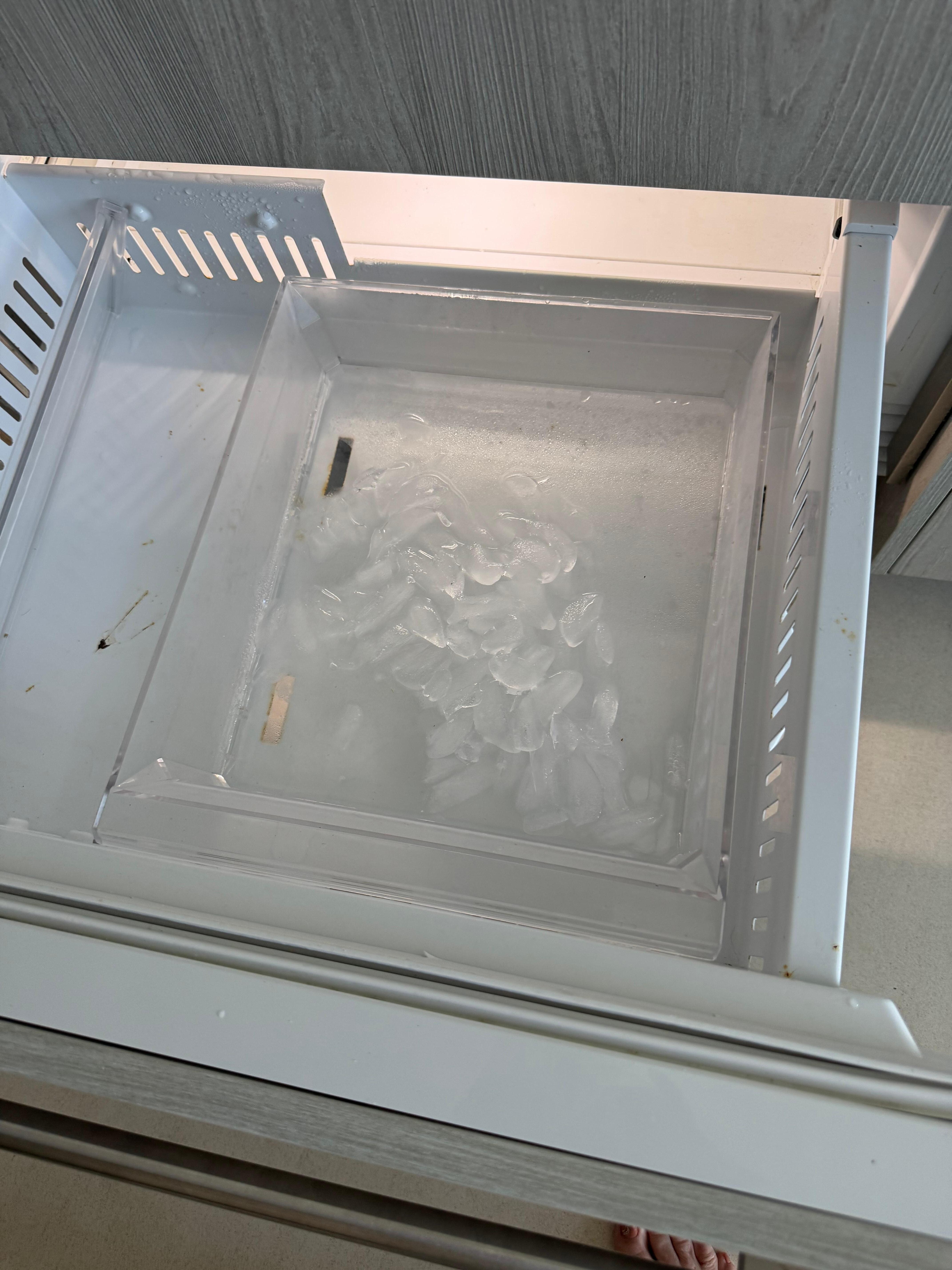 Refrigerator not clean