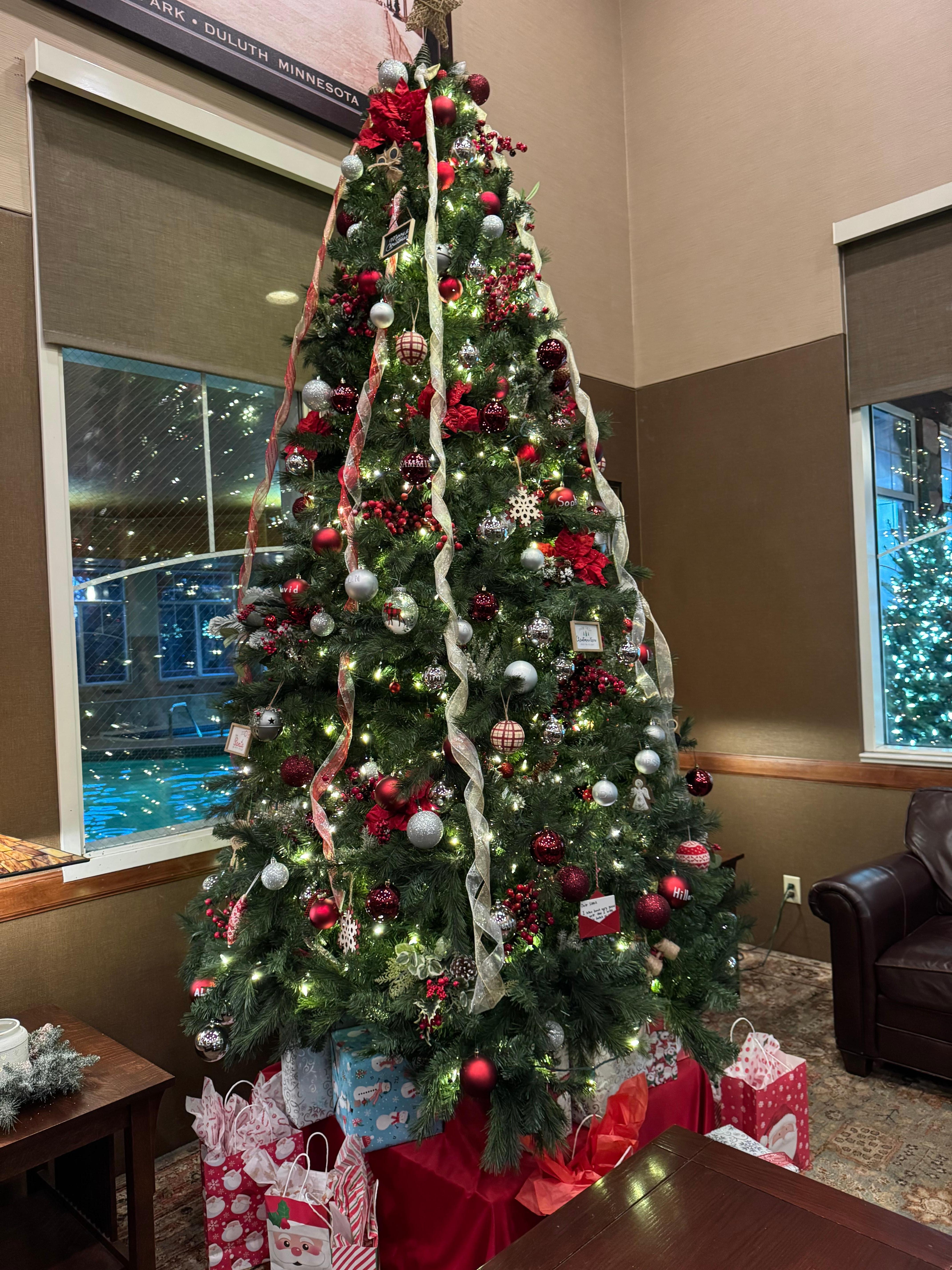 Lobby nicely decorated