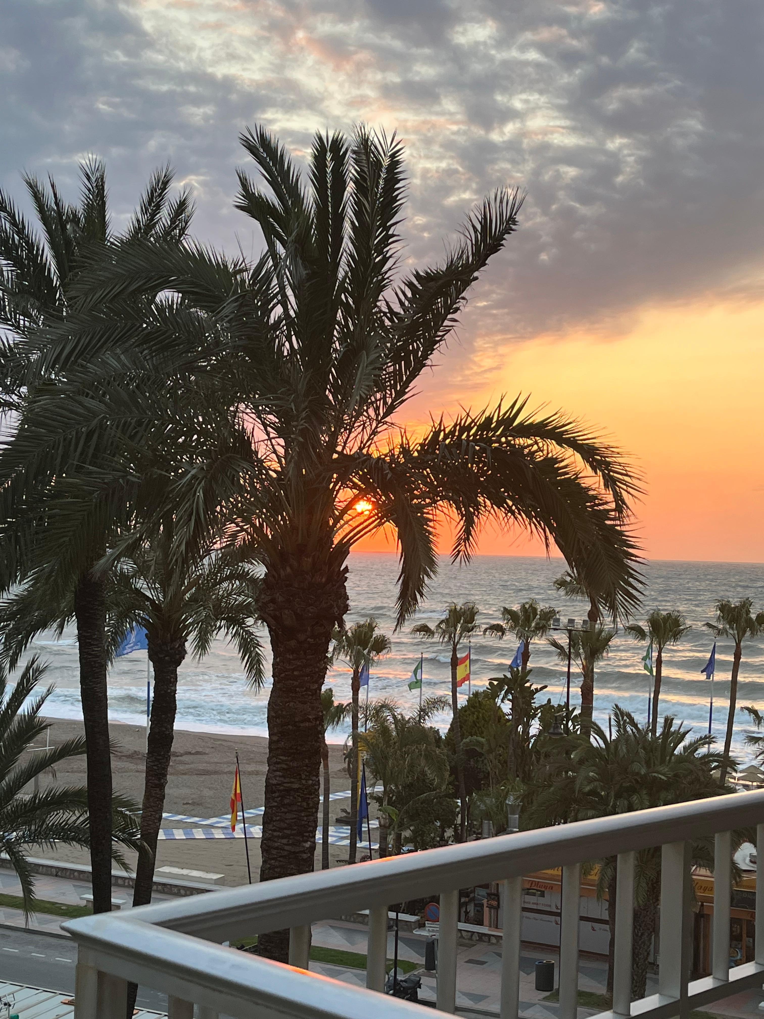 Lever du soleil depuis mon studio.