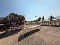 Vista terraza con excelente vista al mar