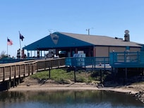 Beachside bar/restaurant