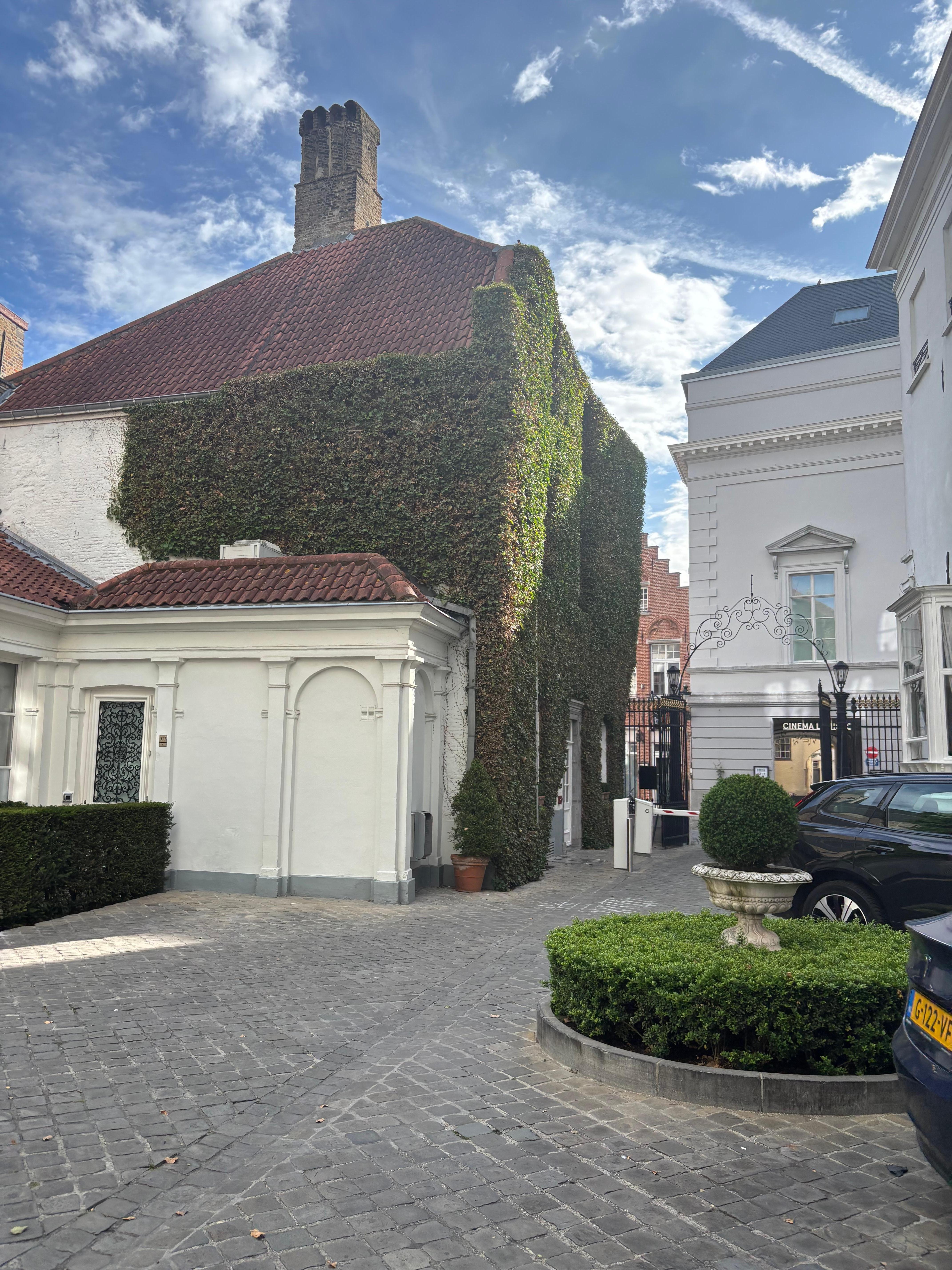 Lethal stairs in annex type building. 