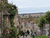 Burford is perfect for diner, shopping, and walking