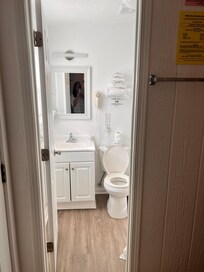Small but efficient bathroom and perfect for two