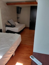 Segunda habitacion con 2 camas