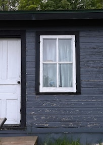 Exterior in disrepair