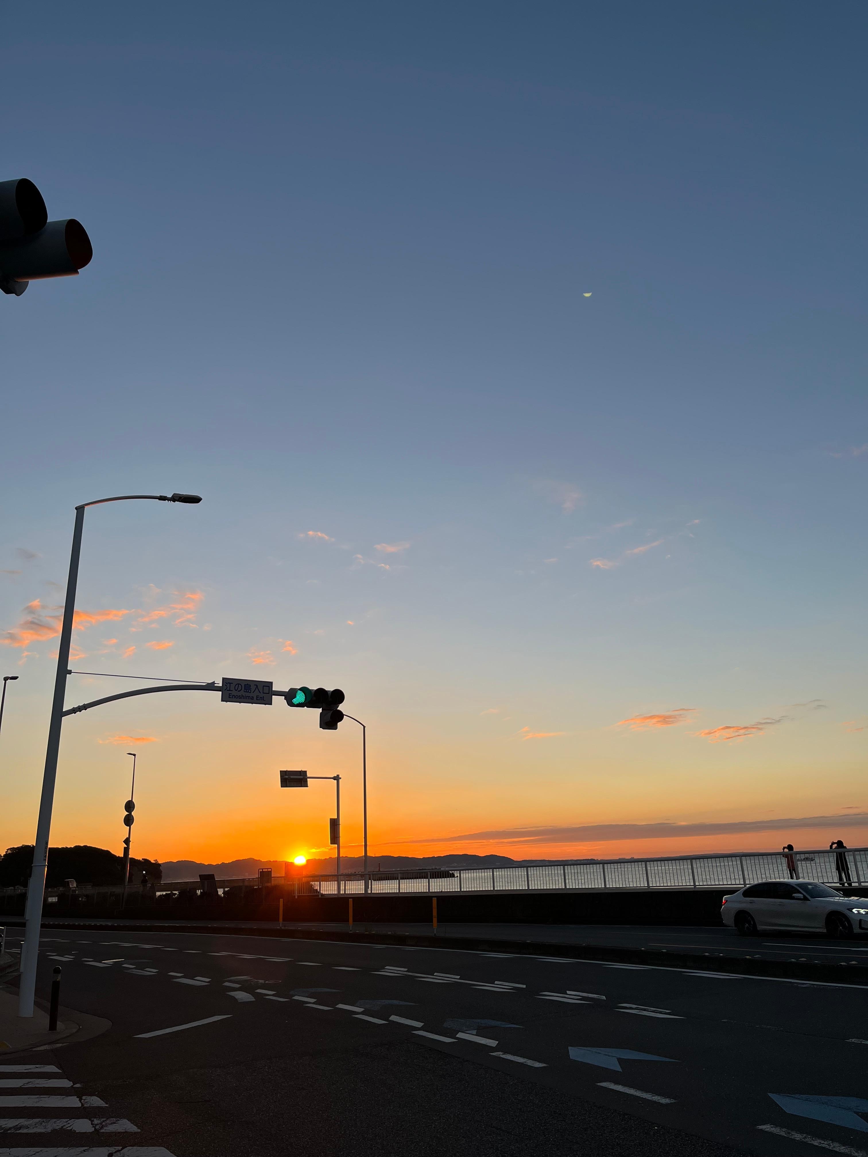 徒歩5分で江ノ島なのて日の出散歩を楽しみました