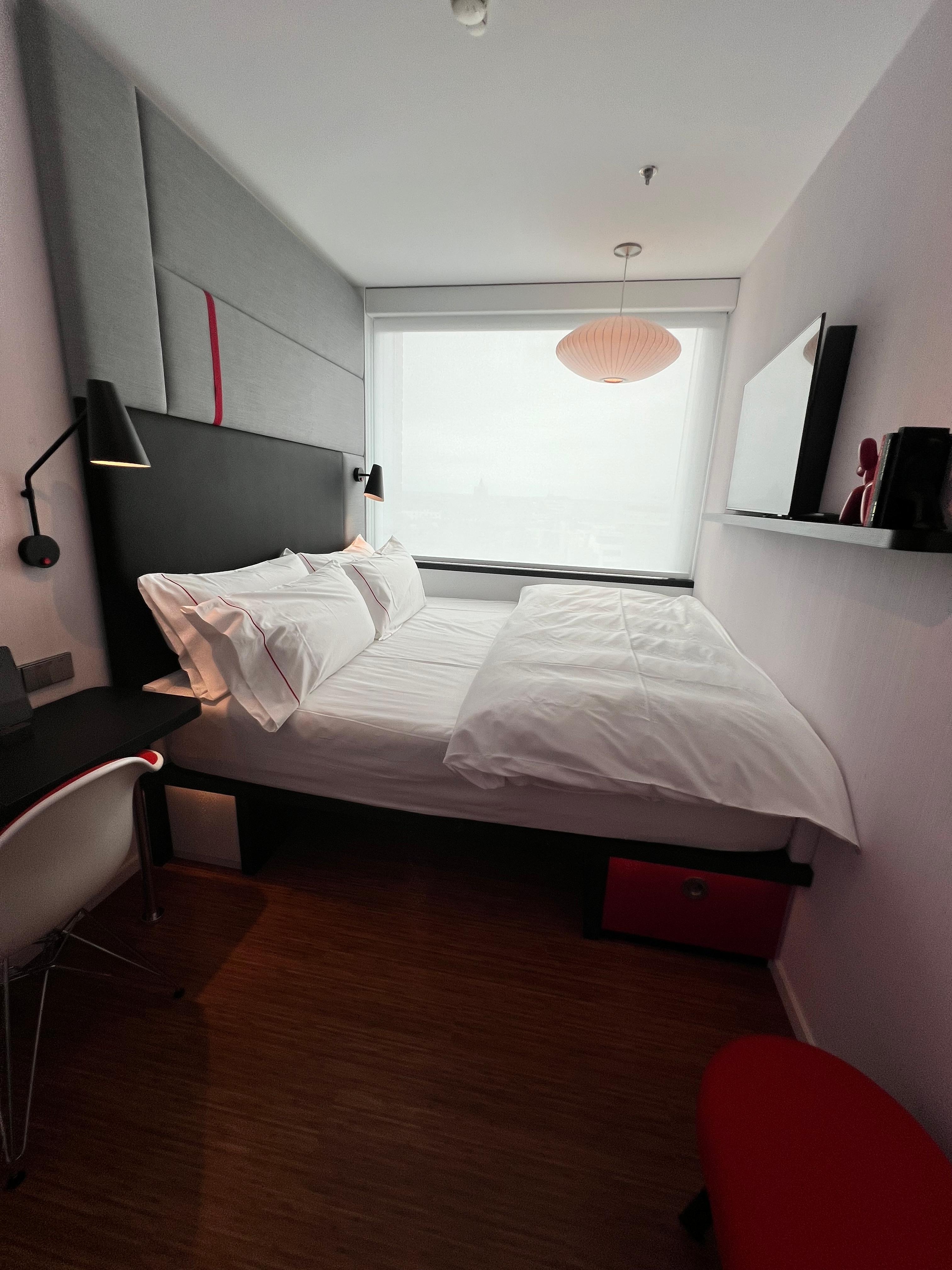 King size bed