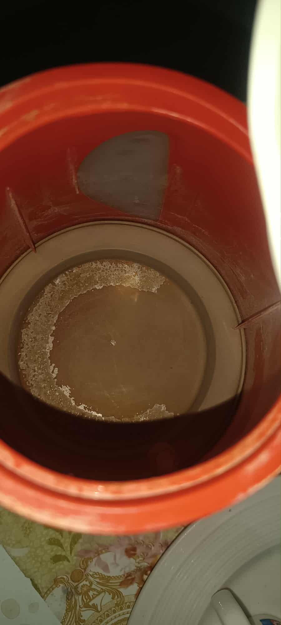 Rusty and dirty kettle