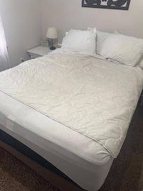 Dirty and wrong size mattress cover