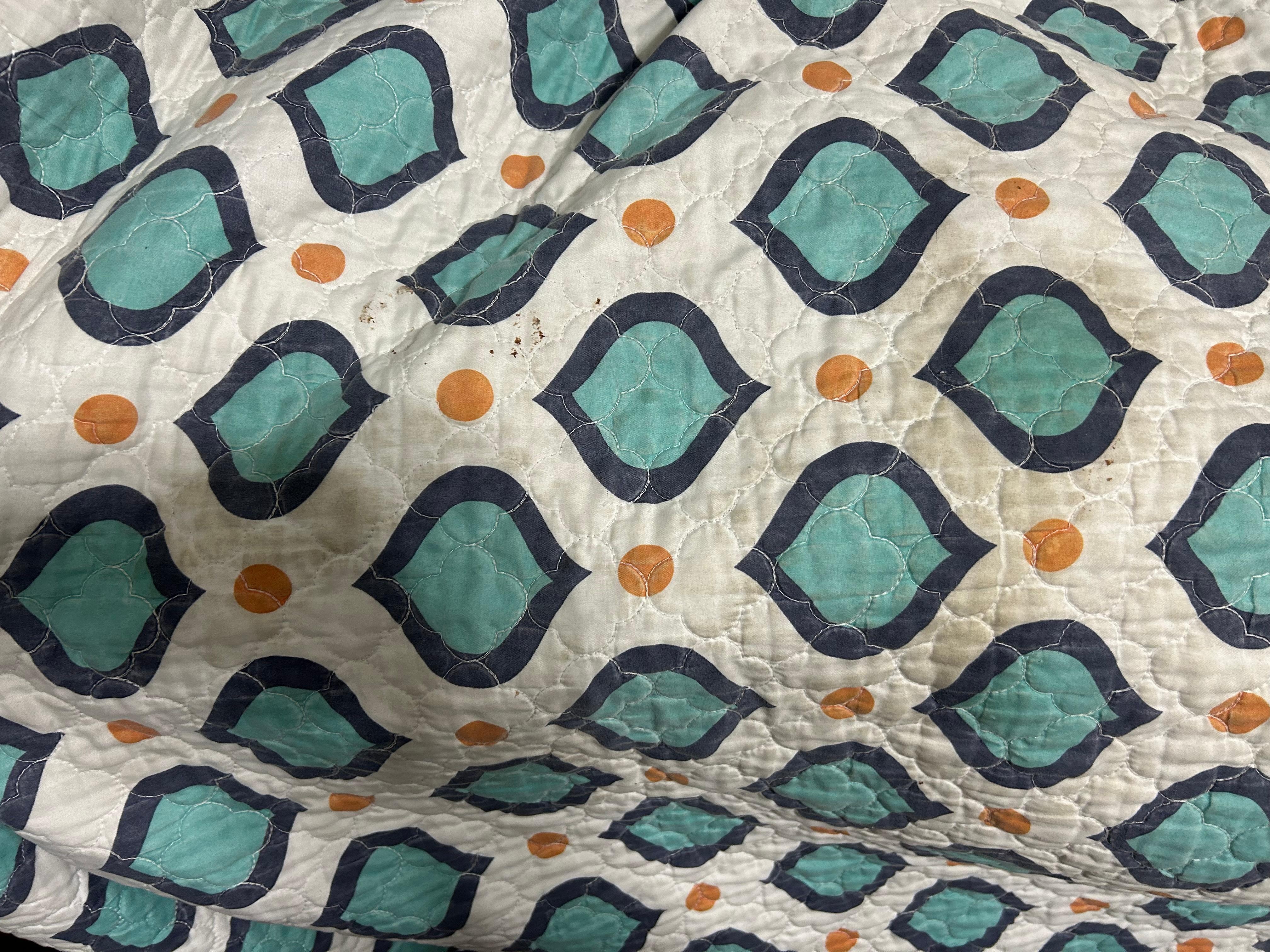 Disgusting beds - I could only upload 8 photos but they were all filthy 