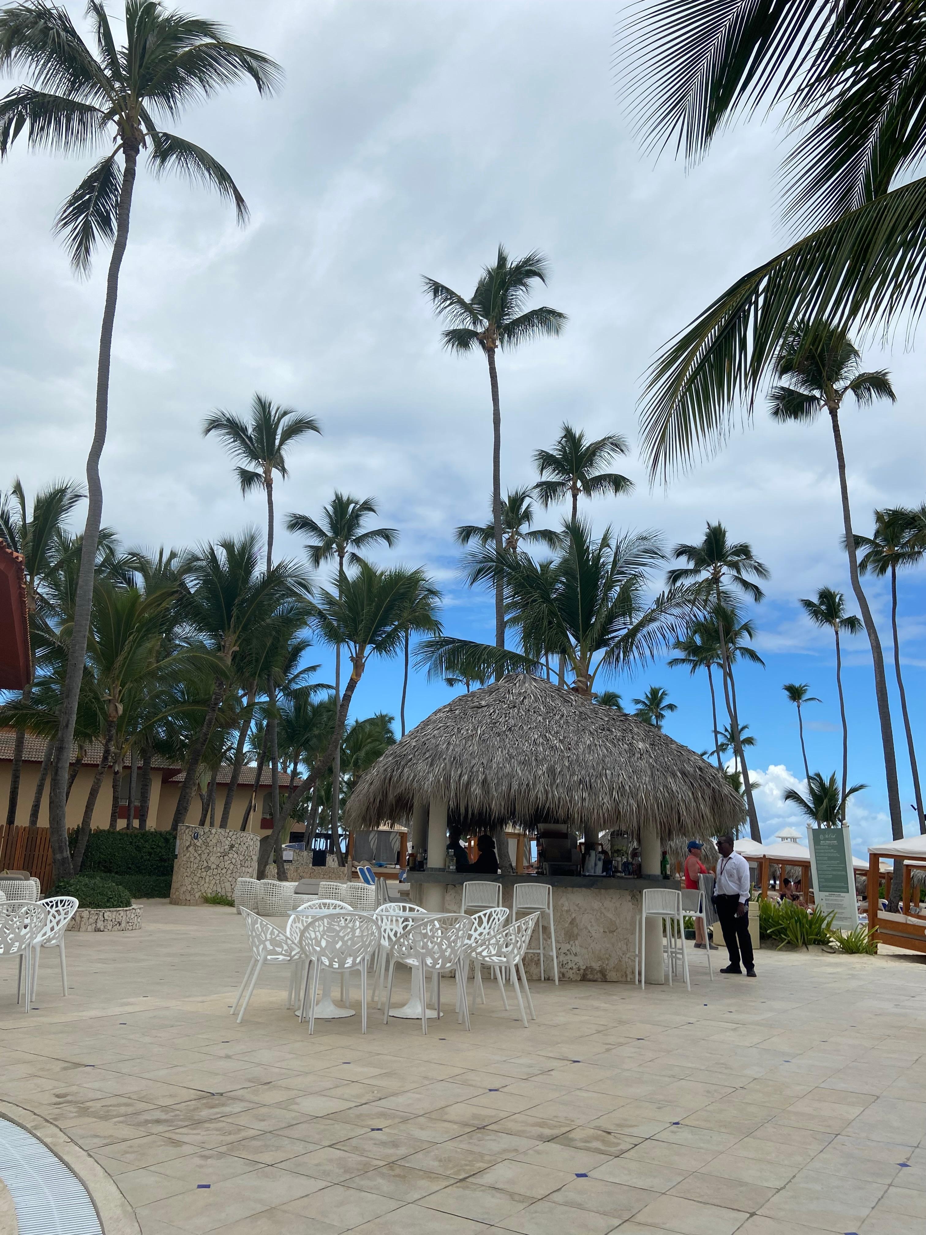 Our favourite spot! Elegance Club C staff by the beach pool! Maxima and her whole crew are amazing people! 