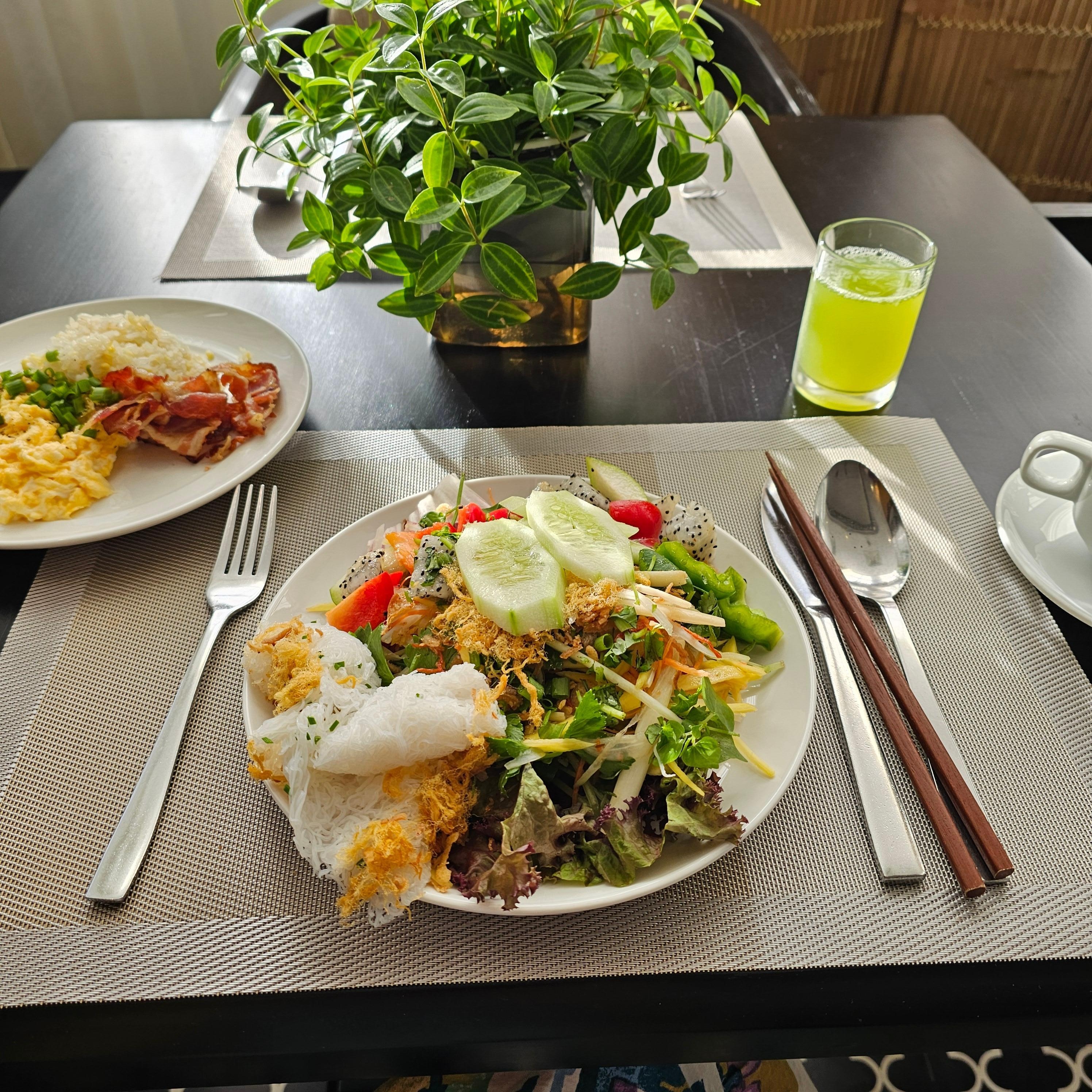 Breakfast 